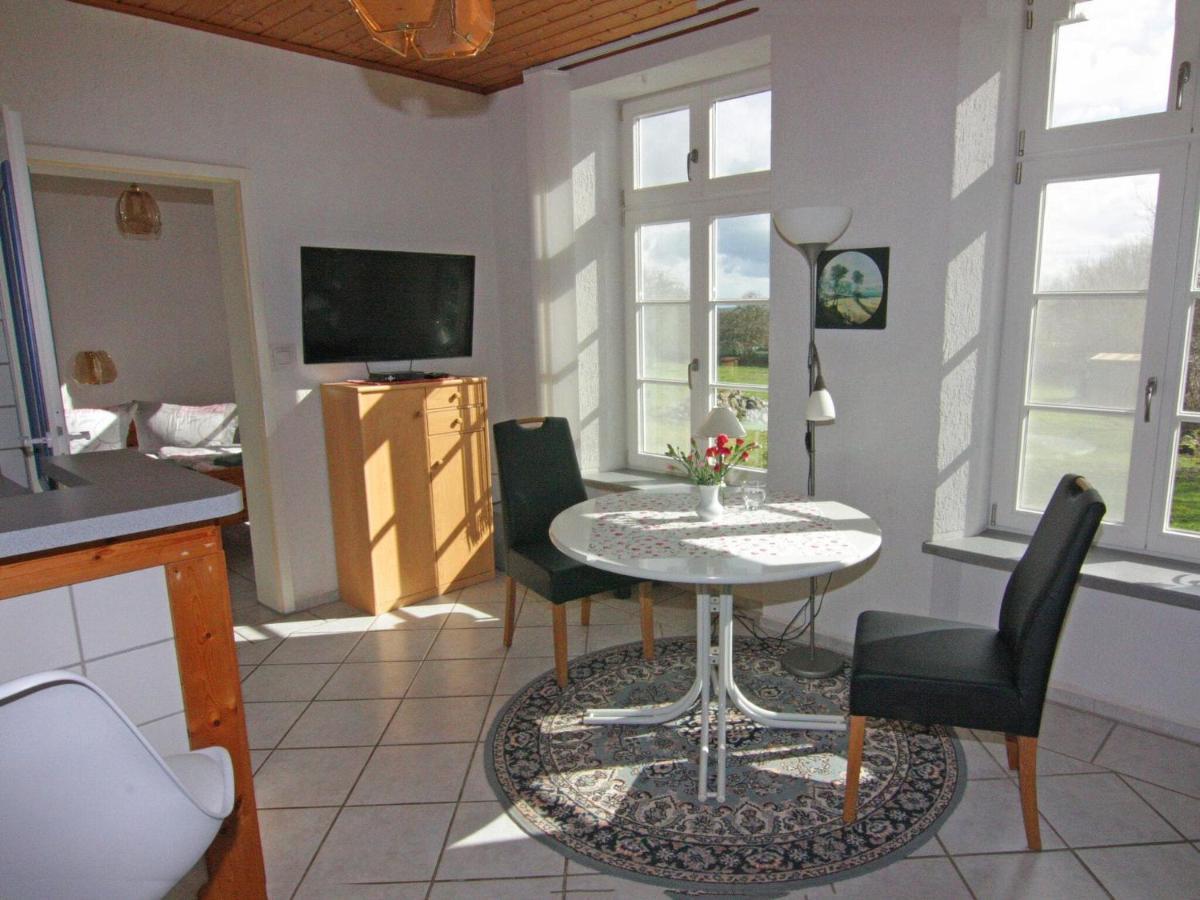 Ferienwohnung Im Gutshaus Schulenbrook Metelsdorf Exterior photo